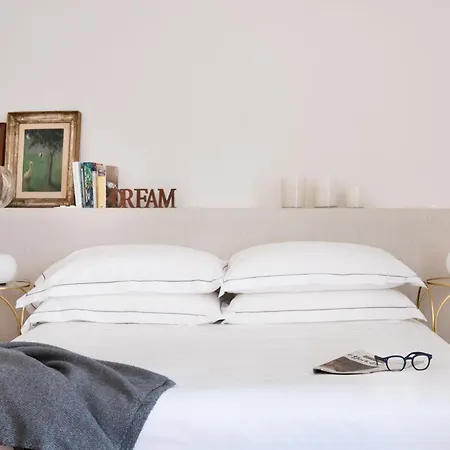 Treasurerome Quattro Fontane Deluxe Apartment *